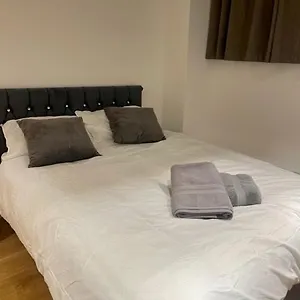  Apartment Monument Prime Location In The City Of United Kingdom